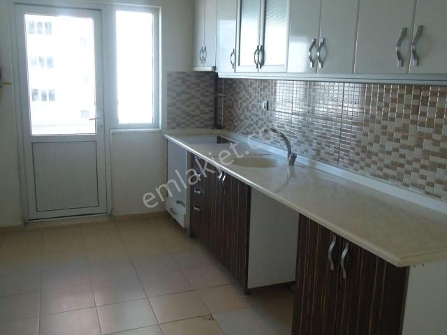 Krc'den Gültepe Mahalesinde Katta Kiralık 3+1 Daire