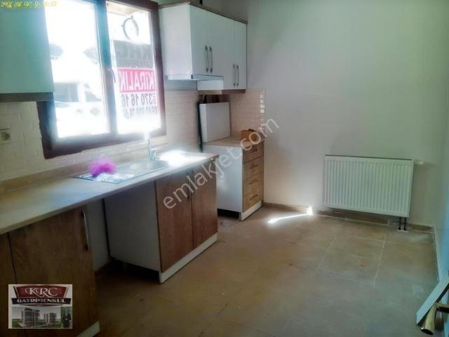 Krc'den Merkezi Konumda Full Yapılı 2+1 Kiralık Daire