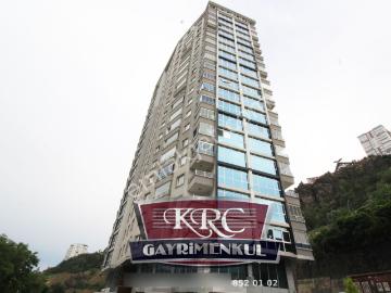 Krc'den Site İçerisinde Ulaşımın Merkezinde Satılık 4+1 Daire!