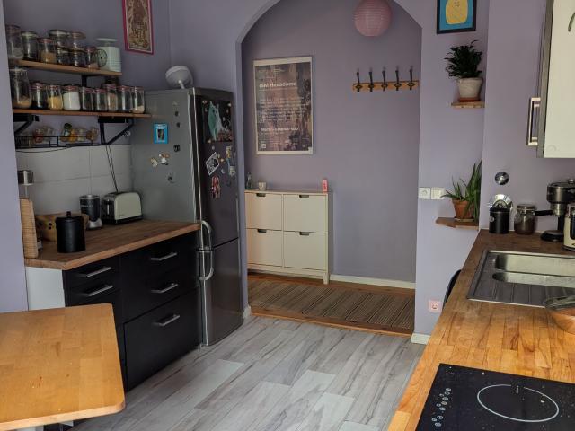 Kreuzberg apartment with lots of working space and large terrace