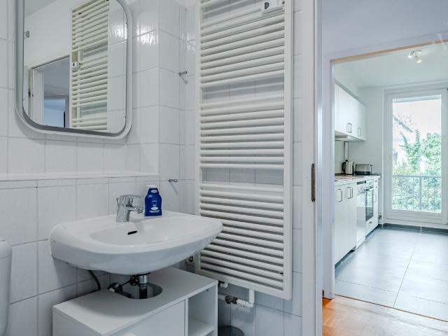 Kreuzberg highlight: Modern apartment with plenty of space, freshly renovated and furnished!, Berlin Amsterdam Apartments for Rent
