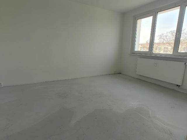 Kreative 2 Zimmer Wohnung: Fußboden zur Eigenverlegung vorbereitet