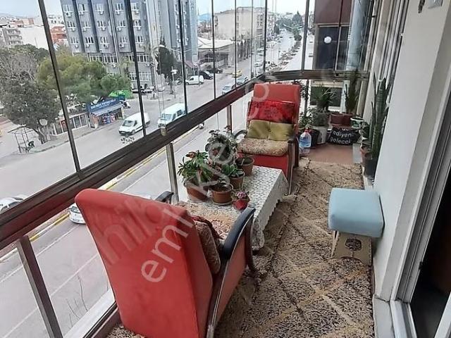 Krediye Uygun Full Eşyalı Ana Yol Üstü Satılık Daire
