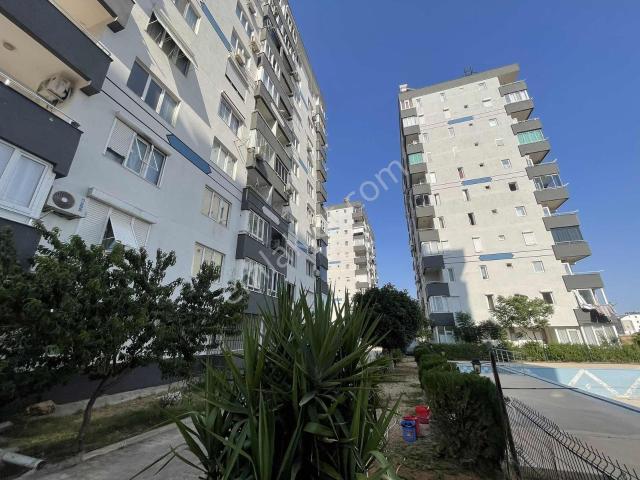 Krediye Uygun Site İçi Havuzlu Ferah 2+1 Satılık Daire