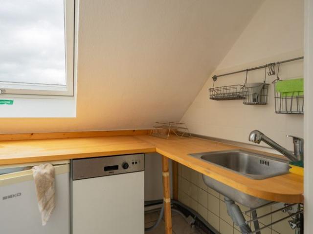 Krefeld City: Helle und charmante Dachgeschosswohnung in zentralster Lage!