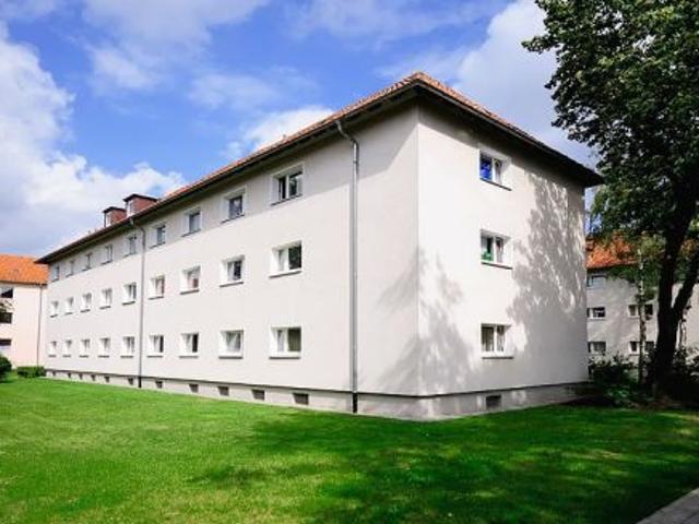 Kriemhildstr. 9, E L Frisch modernisierte 2 Zimmer Wohnung mit Tageslichtbad