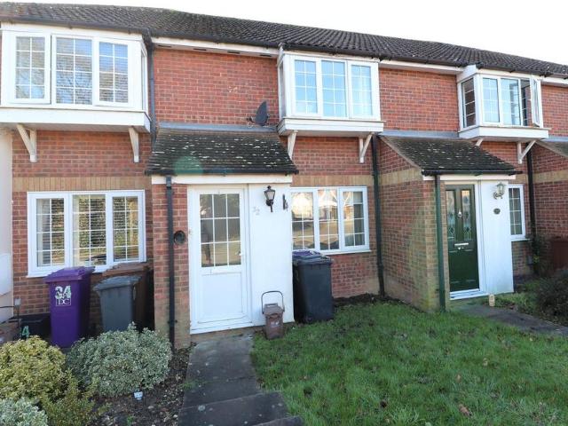 Kristiansand Way, Letchworth Garden. 2 bed terraced house to rent £1,450 pcm £335 pw