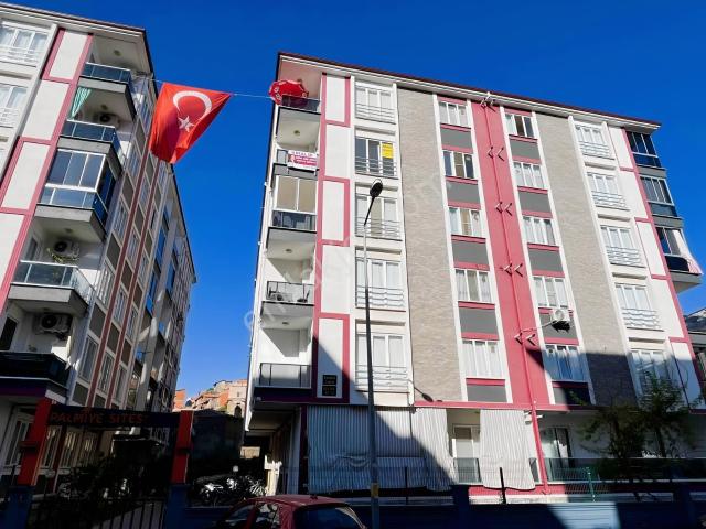 Kw Zena' Dan | Gazicelalde Site İçi Ebeveyn Banyolu Ara Kat 3+1