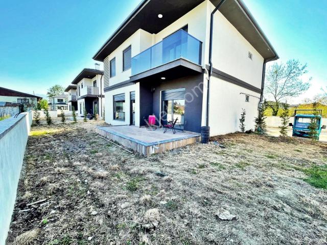 Kw Metsa'dan Yahyalar Mah. Harika Konum 4+1 Satılık Villa