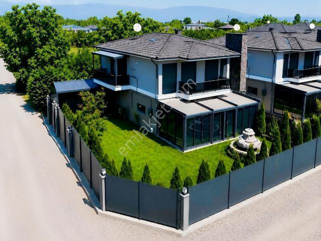 Kw Metsa'dan Şıralık Mah.ultra Lüks 4+1 Tekil Köşe Villa
