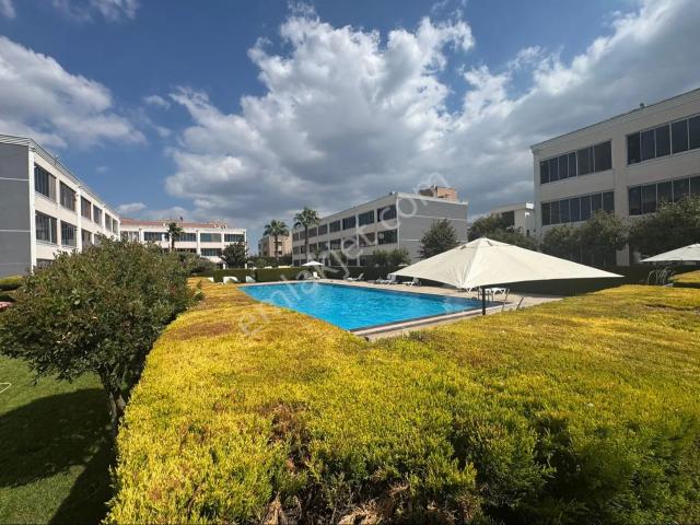Kw'den Site İçi,geniş Kullanımlı,satılık 1+1 Daire