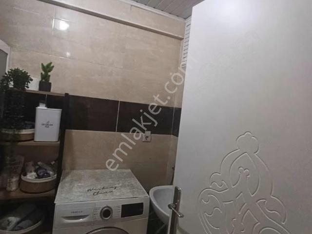 Küçük Ali Mah. Satılık 3+1 İçi Yapılı Orta Kat Daire