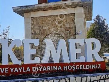 Küçük Bütçeyle Burdur Kemer Kayı Köyünde 913m2 İçinde Müstakil