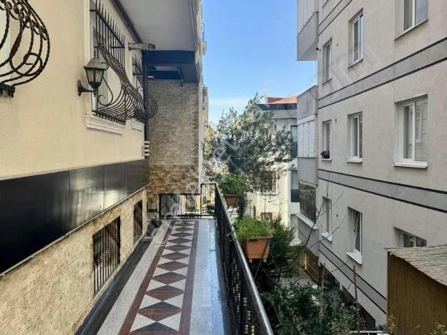 Küçükçekmece Cumhuriyet Mah.yeni Binada 2+1 |