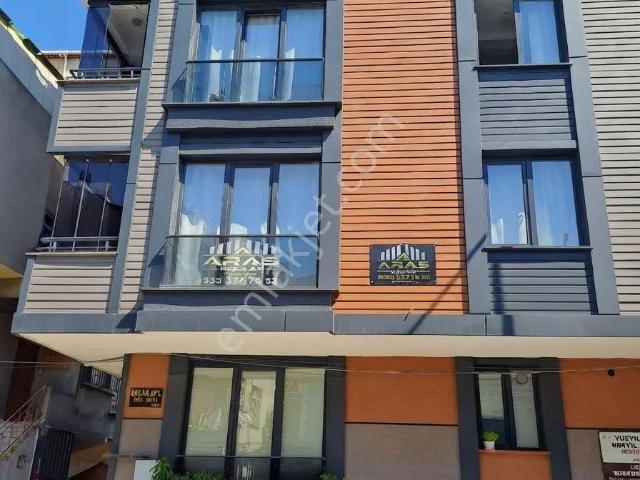 Küçükçekmece Cumhuriyet Mahallesinde Kiralık 1+1 Daire