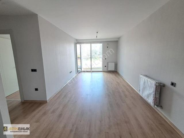 Küçükçekmece Adliyesi Yanı Keleş Center Da 2+1 Kiralık Daire