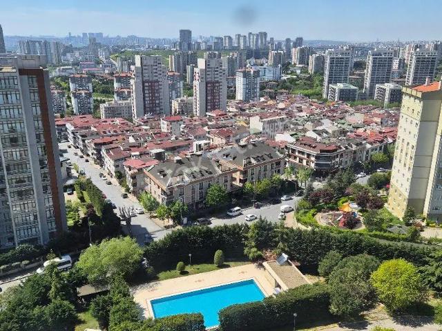 Küçükçekmece Atakent Güneşpark Evleri 1 De Peyzaj Manz.boş Kiralık 194m2 4+1