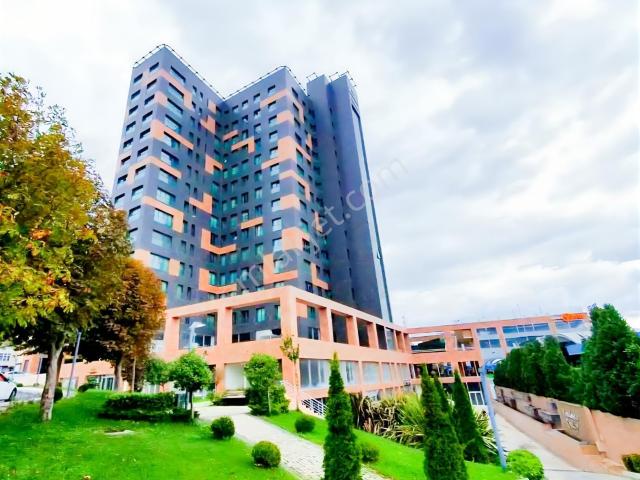 Küçükçekmece Atatürk Mh Quality Residence'de Kiralık Lüks 2+1