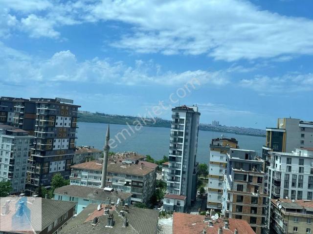 Küçükçekmece Göl Marin De Satılık 3+1 Site İçi Daire, Otoparklı
