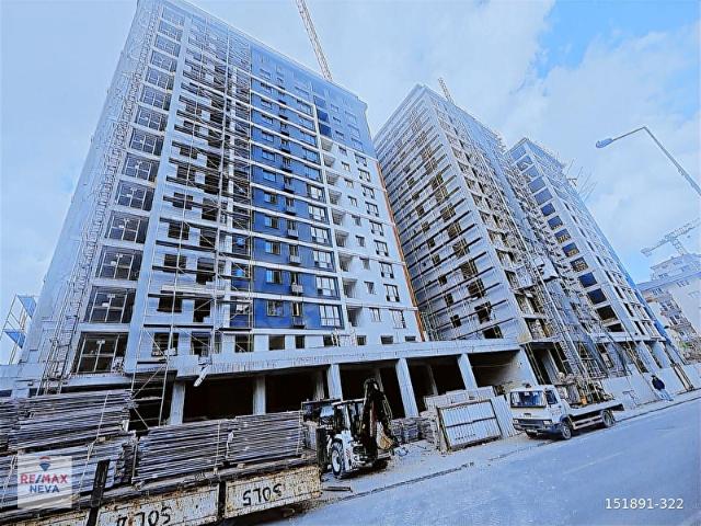 TEK YEKLİ KÜÇÜKÇEKMECE DENİZ LİFE RESİDENCE'TA 2+1 SATILIK DAİRE