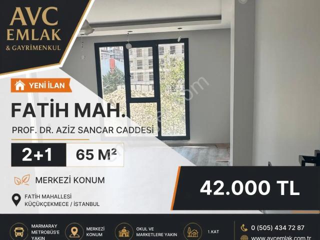 Küçükçekmece Fatih Mahallesi'nde Taşınmaya Hazır 2+1 Kiralık