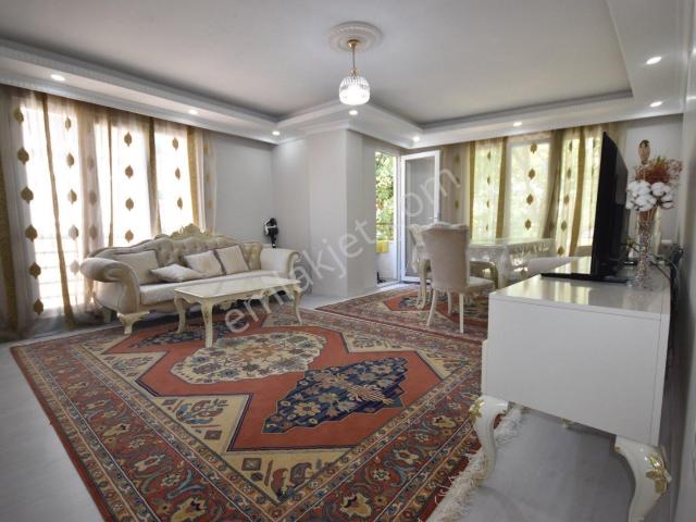 Küçükçekmece Kanarya Mah 2+1 Satlık Daire