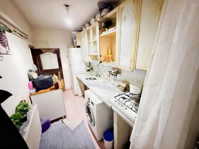 Küçükçekmece M.akif Mh Satılık 75m2 1+1 Güney Cephe Daire