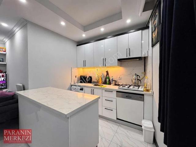 Küçükçekmece Metrobüse 8dk Full Sıfır Eşyalı Tek Depozito