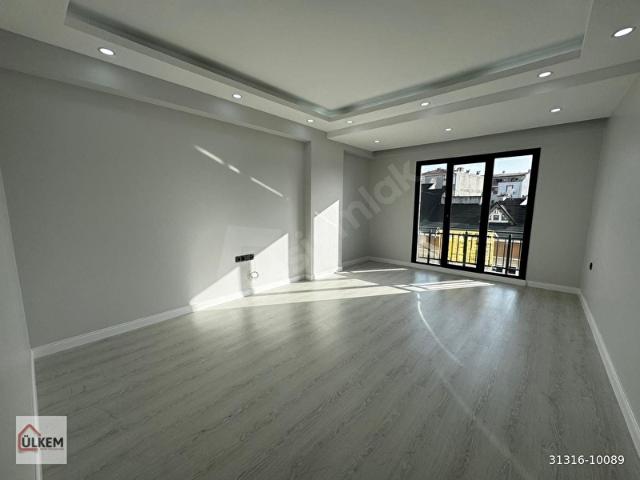 Küçükçekmece Yeşilova Mah 4+2 185 m2 Asansörlü Lüks Dubleks