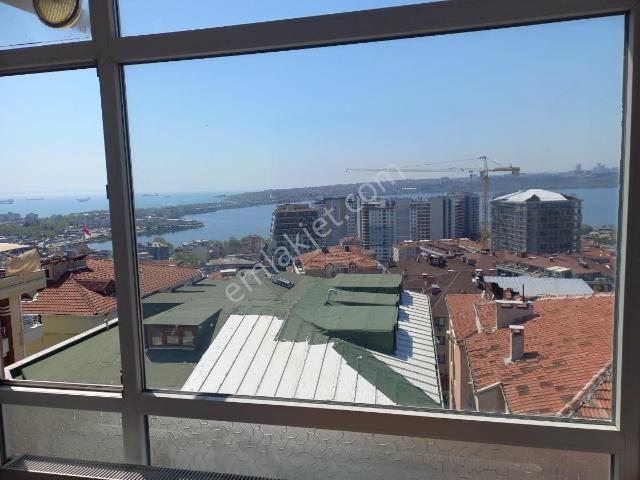Küçükçekmece Yeni Mahalle 3+1 Satılık Daire