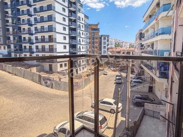 Küçük Çiğli Anadolu Caddesi Üzeri 2+1 Kiralık Daire