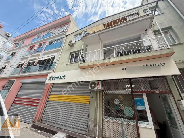 Küçük Çiğli'de Kiralık 3+1 Daire