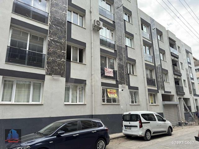 Küçük Çiğli'de Sıfır Çok Merkezi Konumda Doğalgazlı 1+1 Daire