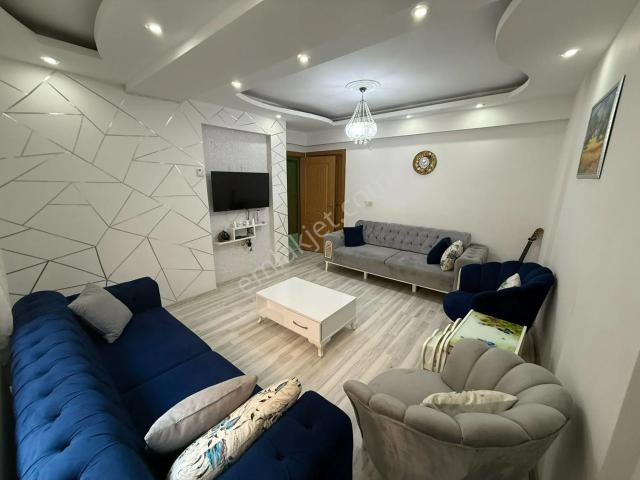 Küçükçiğli'de Satılık 2+1 Bahçeli Daire