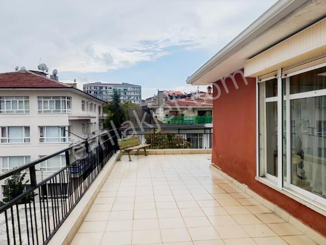 Küçükesat'ta Eşyalı 2+1 Kiralık Daire 80 M² Teraslı