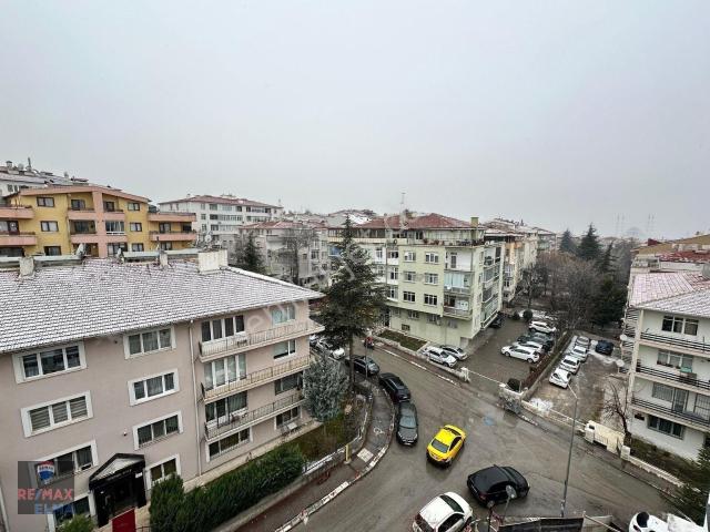 Küçükesat Merkezde Satılık 3+1 Sıfır Lüks Yapılı