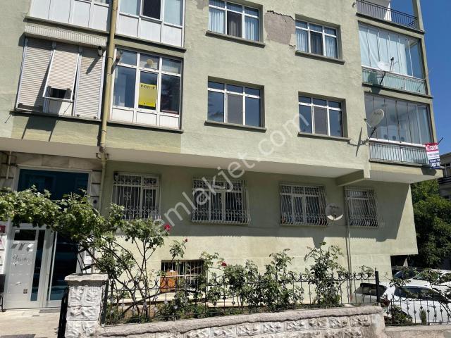 Küçükesat'ın En Güzel Yerinde 1. Kat 125m2 Otoparklı Manzaralı