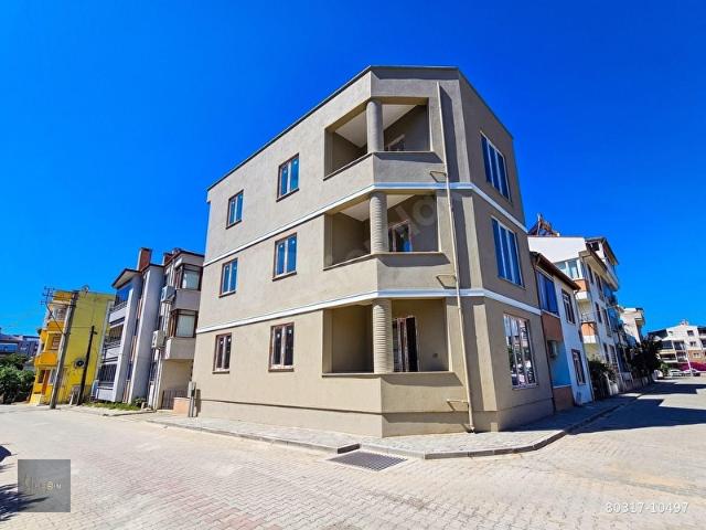 KÜÇÜKKUYU MERKEZ 2+1 SATILIK UYGUN FİYAT EBEVEYN BANYOLU DAİRE