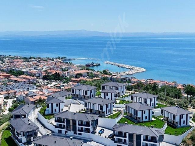KÜÇÜKKUYUDA FUL DENİZ MANZARALI 3+1 SIFIR VİLLALAR