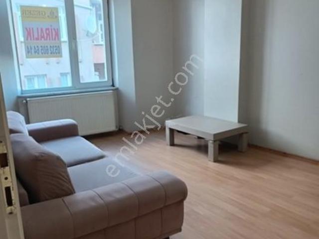 Küçükköy Bosna Tramvay Durağı Dibinde Kiralık Orta Kat 2+ Daire