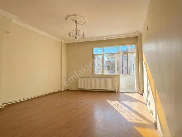Küçükköy Cengiz Topel'de Net 120m² İç Alanlı 4+1 Dubleks! +30 M² Teras Ve Çift Balkon