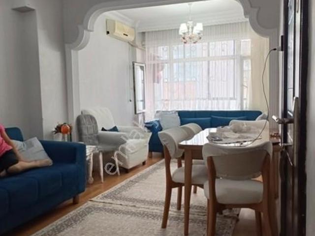 Küçükköy Merkezde Satılık 3.cü Kat 2+1 Daire