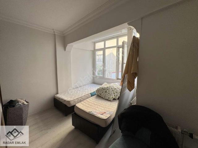 Küçükyalıda Arakat Doğalgazlı Eşyalı Kiralık Daire