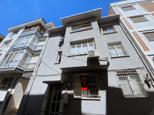Küçükyalı Da Deniz Manzaralı Eşyalı Satılık Daire