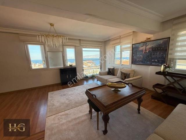 Küçükyalı'da Panoramik Manzaralı Full Eşyalı Kiralık 3+1