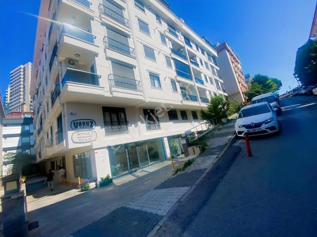 Küçükyalı Metro Ve Marmaraya Yürüme Mesafesi 3+2 Dublex