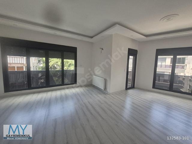 Küçükyalı Sahil Villalar Bölgesi'nde 115 m 3. Kat Ebeveyn Banyo