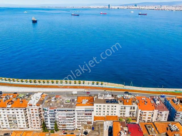Küçükyalı Sahile 150m Tarihi 4+1 Masrafsız Tripleks Müstakil Ev