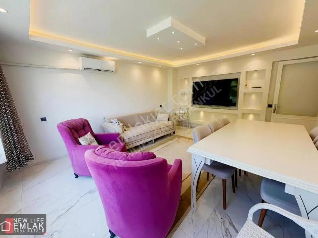 Kuşadası Marina Ve Deniz Manzaralı Eşyalı Kiralık 2+1 Daire