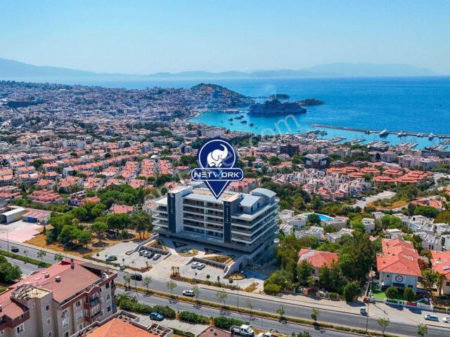 Kuşadası Marina Bölgesinde Panoramik Manzaralı Lux Rezidans
